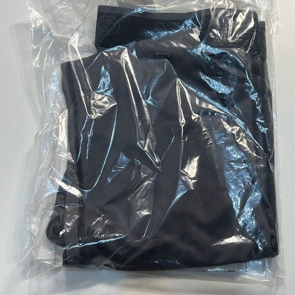 Nike Pro Dri-FIT 3/4 Compression Tights NWT- DD1919-068 - Picture 2 of 3